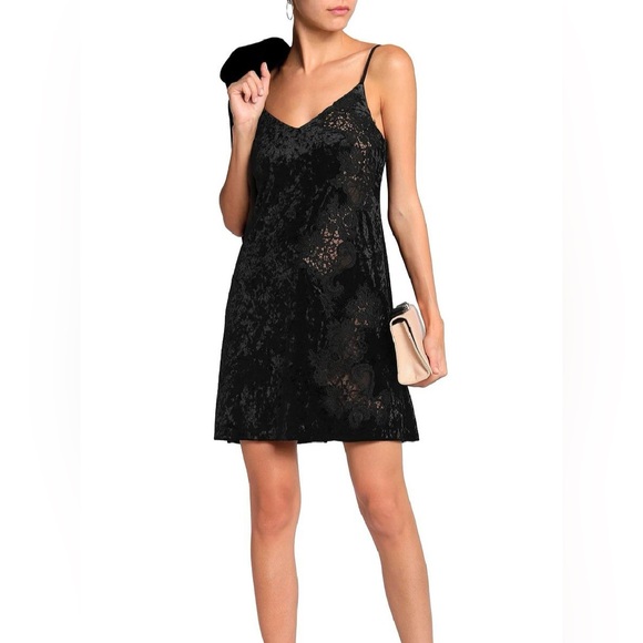 Bailey 44 Dresses & Skirts - Bailey 44 Velvet Lace Dress